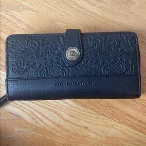 Stone mountain wallet
